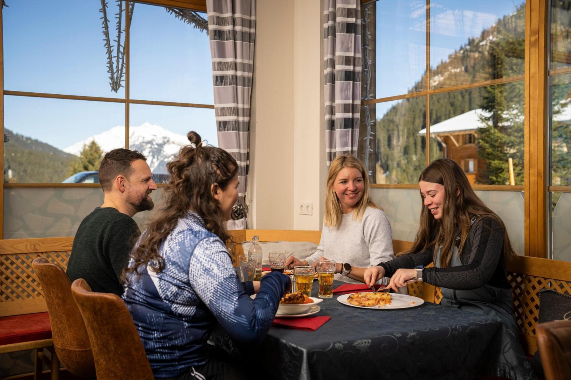 מלון גרגלן Landal Hochmontafon מראה חיצוני תמונה